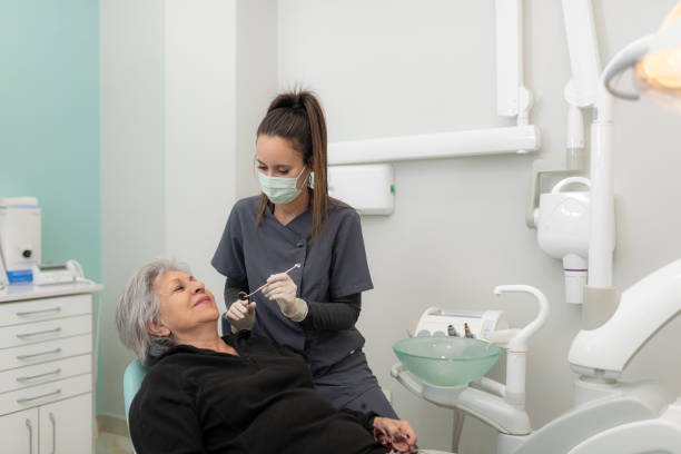 Best Emergency Gum Treatment in Dunlap, IL